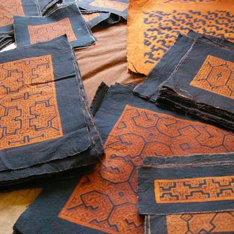 アマゾン屋のこと-アマゾン屋 - アマゾン・シピボ族の泥染め