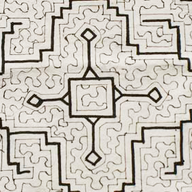 シピボ族の人々 シピボ族の泥染め-アマゾン屋-　白地